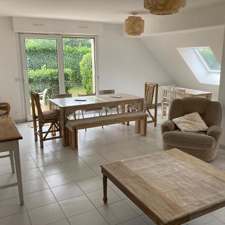 Maison Familiale Dans Une Rue Paisible Gouville-sur-Mer Esterno foto