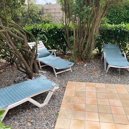 Maison Familiale Dans Une Rue Paisible Gouville-sur-Mer Esterno foto