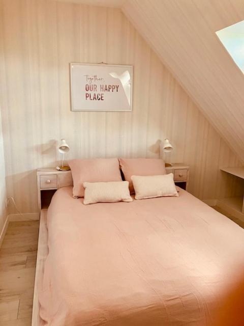 Maison Familiale Dans Une Rue Paisible Gouville-sur-Mer Esterno foto