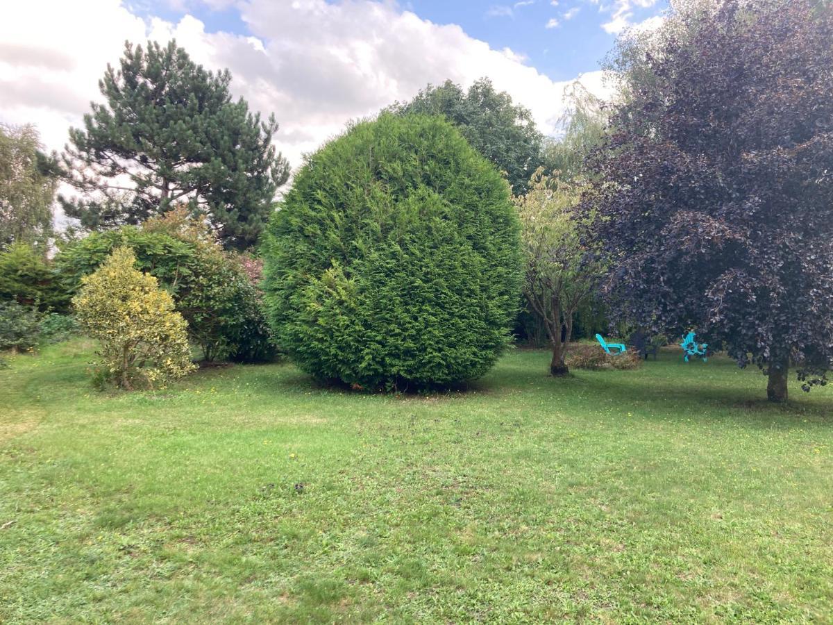 Maison Familiale Dans Une Rue Paisible Gouville-sur-Mer Esterno foto